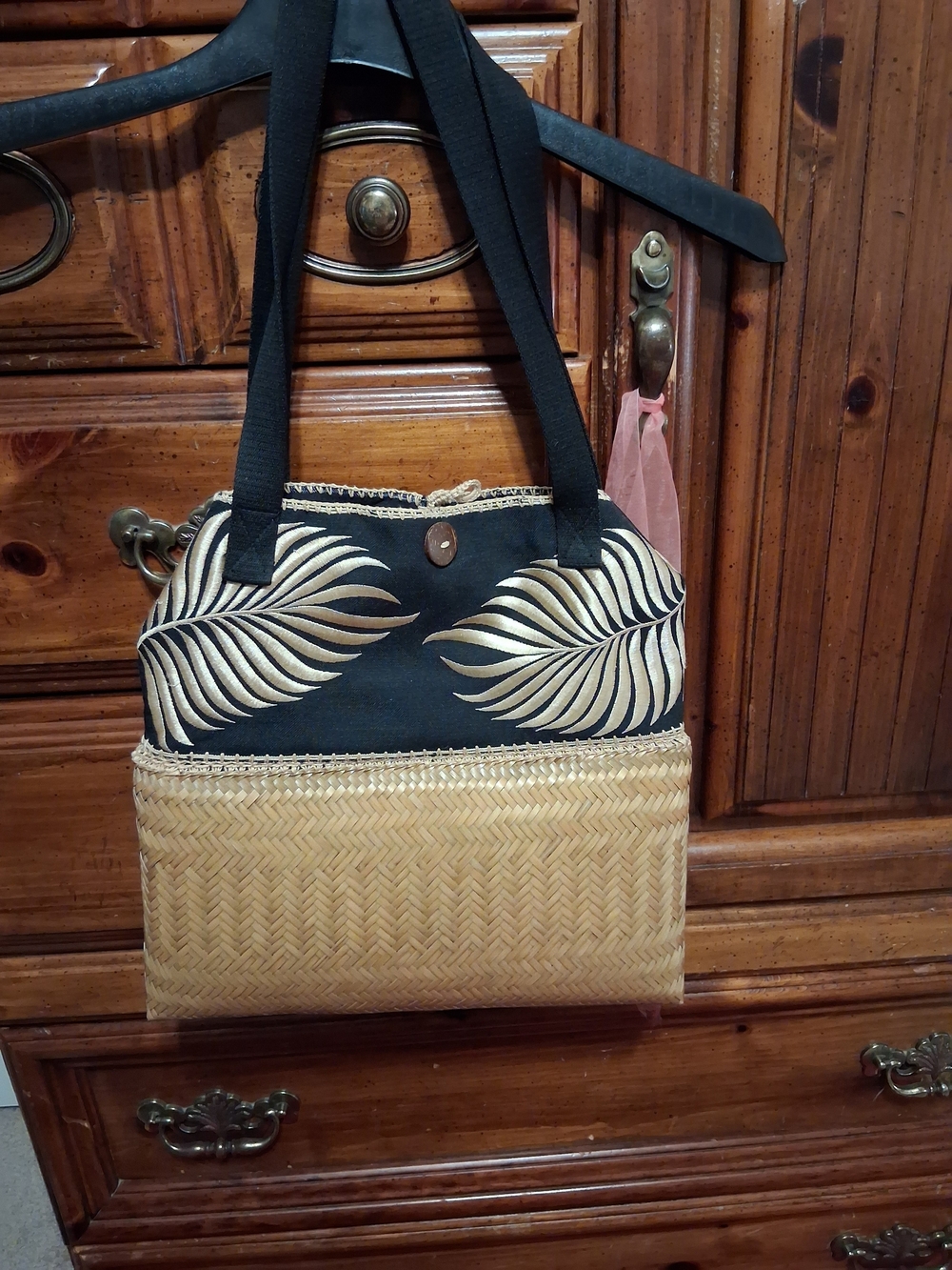 Black and Woven Bag with Leaf Print